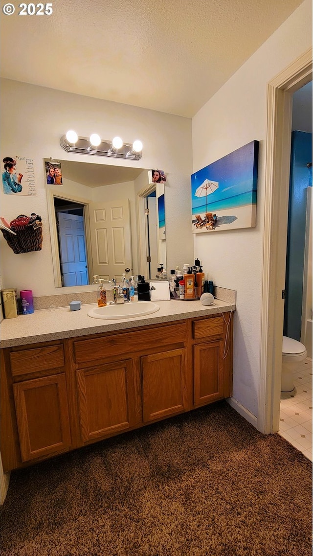 205/207 S 47th St, Springfield, OR 97478 - bathroom with carpet and vanity