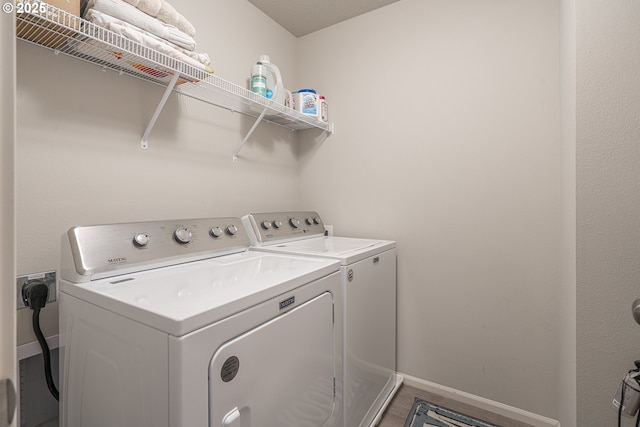 1850 NW Landon St, Mcminnville, OR 97128 - laundry room featuring separate washer and dryer and baseboards