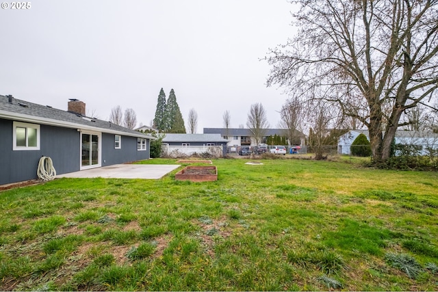 view of yard featuring a patio area