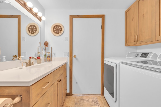 1592 NW Keasey St, Roseburg, OR 97471 - washroom with laundry area, separate washer and dryer, and a sink