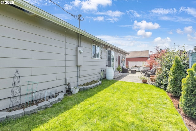 1592 NW Keasey St, Roseburg, OR 97471 - view of yard featuring a patio and fence