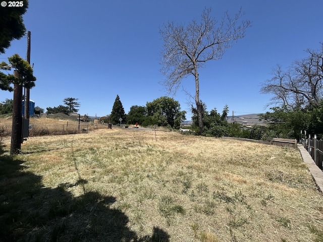1916 E 9th St, The Dalles, OR 97058