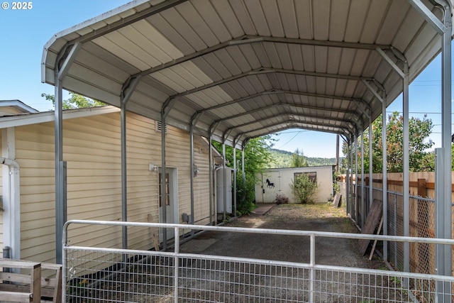 471 Hawthorne St, Sutherlin, OR 97479 - view of parking featuring a carport