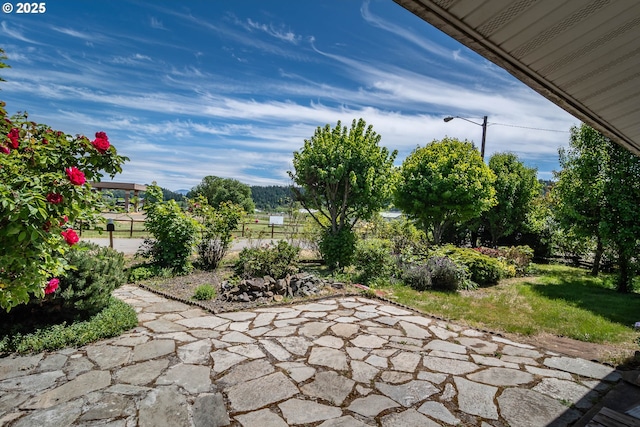 471 Hawthorne St, Sutherlin, OR 97479 - view of patio / terrace