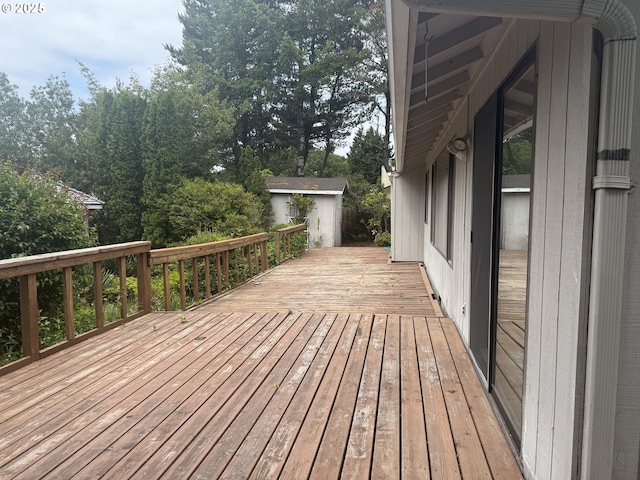 2040 40th St, Florence, OR 97439 - view of wooden deck