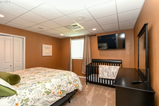 755 NW 23rd St, Pendleton, OR 97801 - carpeted bedroom with a closet, a drop ceiling, and recessed lighting