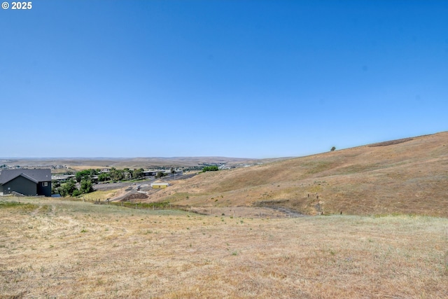 755 NW 23rd St, Pendleton, OR 97801 - view of yard