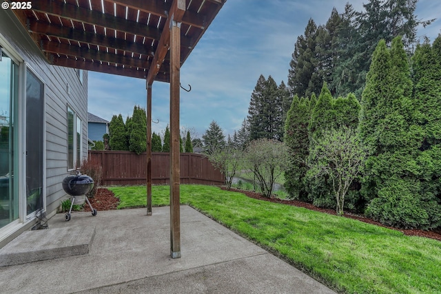 3801 NE 93rd St, Vancouver, WA 98665 - view of yard featuring a patio area, a pergola, and fence