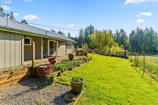 95116 Marcola Rd, Marcola, OR 97454 - view of yard with a fenced backyard and a patio