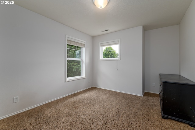 352 SE 14th Pl, Canby, OR 97013 - carpeted empty room with baseboards