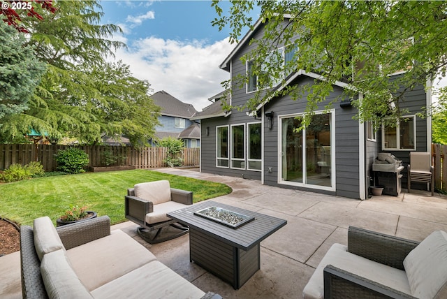 352 SE 14th Pl, Canby, OR 97013 - view of patio / terrace featuring an outdoor living space with a fire pit and grilling area