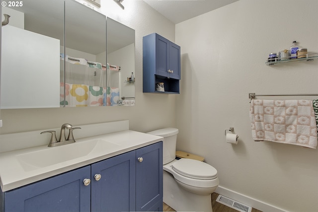 9403 SW 74th Ave, Portland, OR 97223 - bathroom featuring vanity, a shower with curtain, and wood finished floors