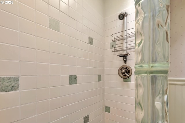18005 SW Monte Verdi Blvd, Beaverton, OR 97007 - full bathroom with tiled shower