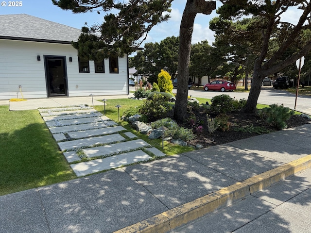 1342 11th St SW, Bandon, OR 97411 - view of grassy yard