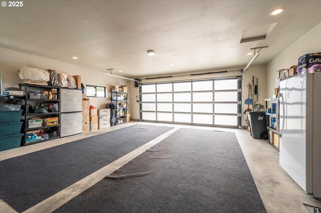 1342 11th St SW, Bandon, OR 97411 - garage with recessed lighting