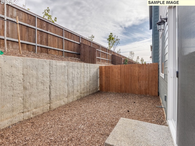 736 NW 178th Way, Ridgefield, WA 98642 - view of yard with fence