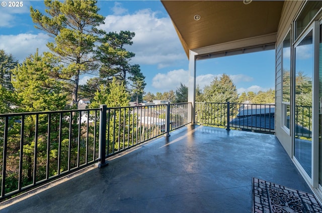 703 SE Keel Ave, Lincoln City, OR 97367 - view of balcony