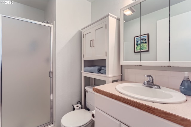 4730 SW 189th Pl, Beaverton, OR 97078 - bathroom featuring backsplash, toilet, and a stall shower