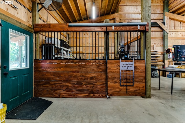 86561 R R Baker Rd, Springfield, OR 97478 - view of stable