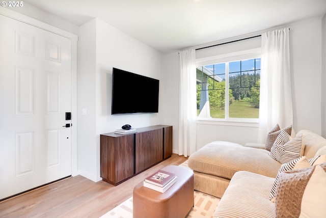 5591 N 87th Ave, Camas, WA 98607 - living room with light wood-type flooring and baseboards