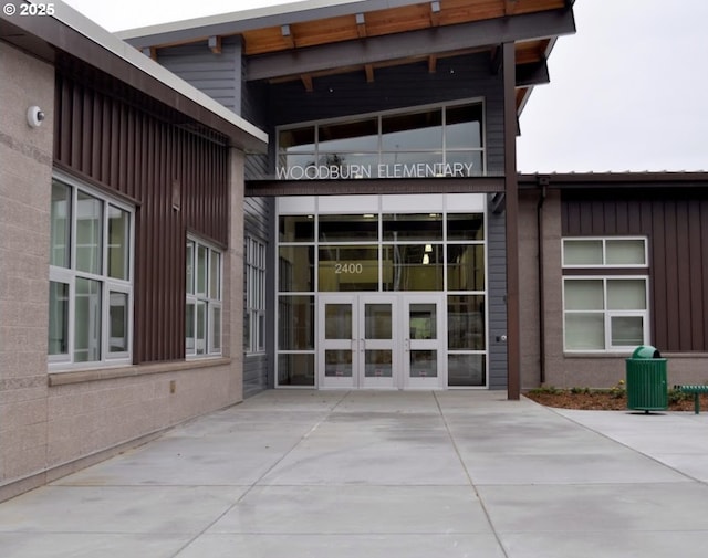 view of property entrance
