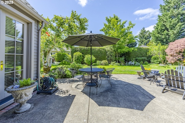 2943 Riverwalk Loop, Eugene, OR 97401 - view of patio / terrace featuring outdoor dining area