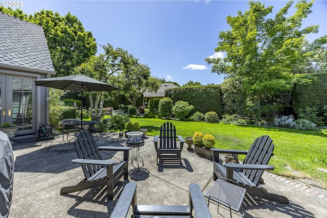 2943 Riverwalk Loop, Eugene, OR 97401 - view of patio with a fire pit
