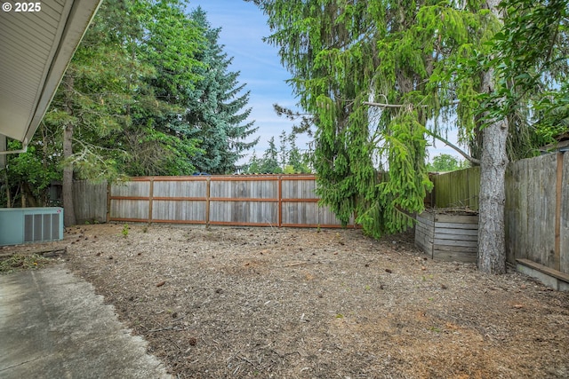 6410 SW 204th Pl, Beaverton, OR 97078 - view of fenced backyard