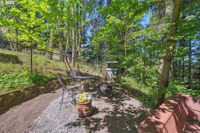 7540 SW Becky Ct, Beaverton, OR 97007 - view of patio / terrace with fence