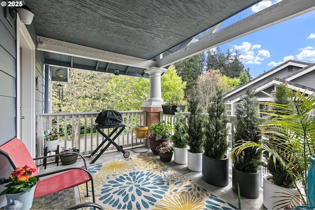 30366 SW Ruth St Unit 70, Wilsonville, OR 97070 - view of patio / terrace featuring a porch