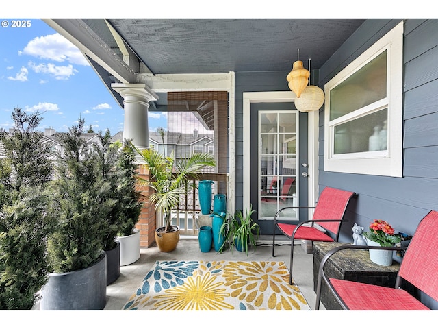 view of patio / terrace with covered porch