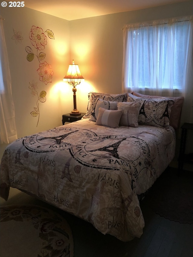 335 Kourt Dr, Eugene, OR 97404 - bedroom featuring wood finished floors