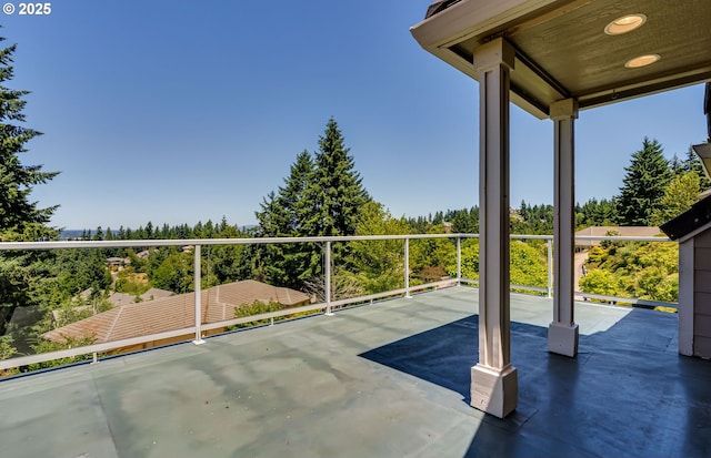 3169 Tanner Park Dr, Eugene, OR 97405 - view of patio / terrace