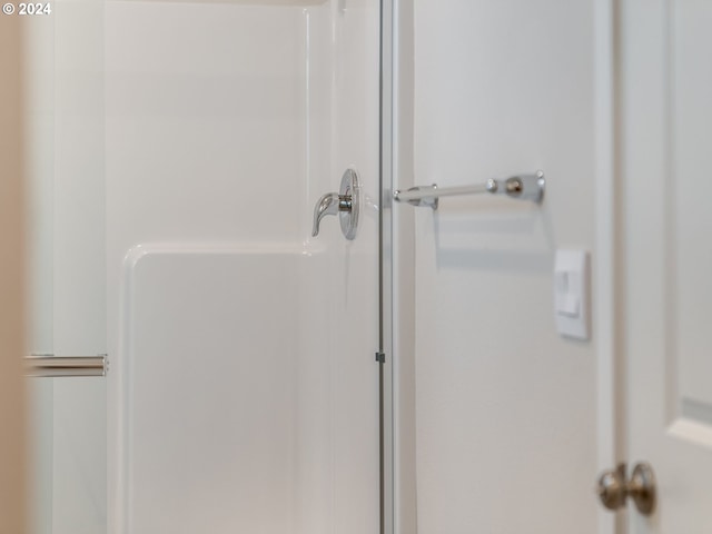 bathroom with walk in shower