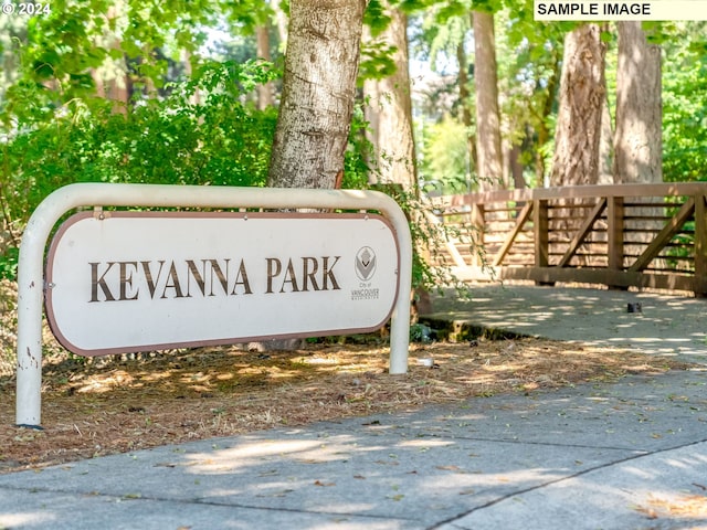 view of community / neighborhood sign