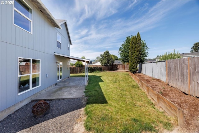 3232 Aspenwood Pl, Forest Grove, OR 97116 - view of yard featuring a patio and an outdoor fire pit