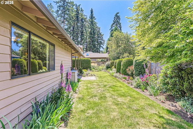 17708 SW Meadowbrook Way, Beaverton, OR 97078 - view of yard
