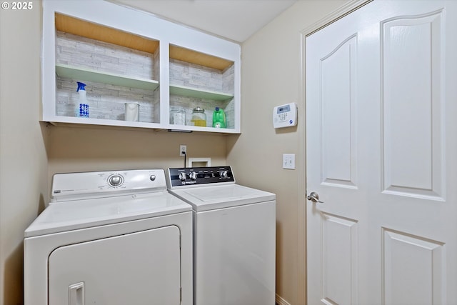 1218 Mt View Ln, Molalla, OR 97038 - laundry area with washing machine and dryer