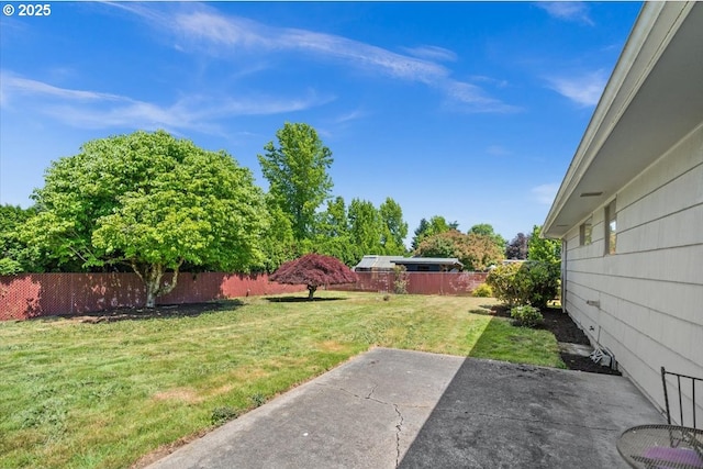 1637 Camino Dr, Forest Grove, OR 97116 - view of yard with a patio area