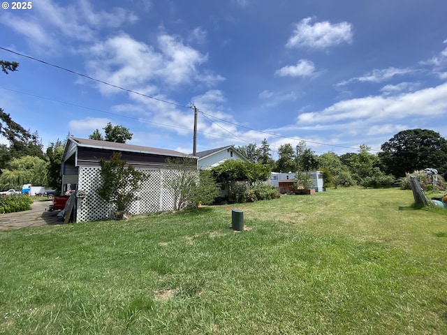 35001 Seavey Loop Rd, Eugene, OR 97405 - view of green lawn