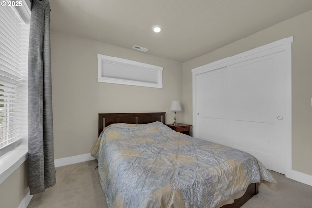 3783 Rockcress Rd, Eugene, OR 97403 - bedroom featuring carpet flooring, baseboards, a closet, and recessed lighting
