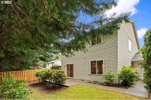 17504 SE 16th Cir, Vancouver, WA 98683 - back of property featuring a patio area