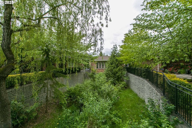 1231 NE Horizon Loop Unit 203, Hillsboro, OR 97124 - view of yard
