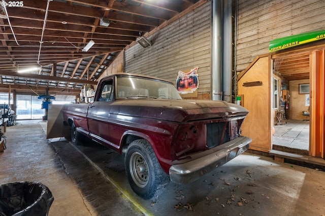 8747 S Heinz Rd, Canby, OR 97013 - garage with wood walls