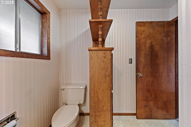 bathroom featuring toilet