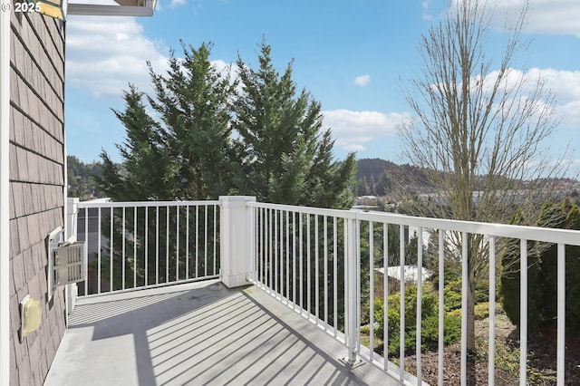 balcony featuring a mountain view