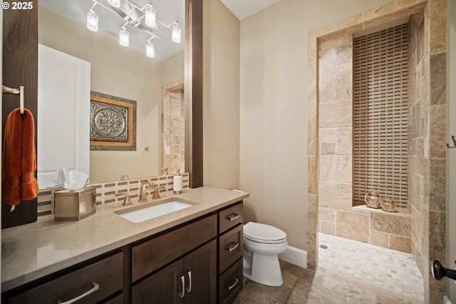 22100 NE 41st Ct, Ridgefield, WA 98642 - home office with coffered ceiling, light wood finished floors, beam ceiling, a chandelier, and built in study area