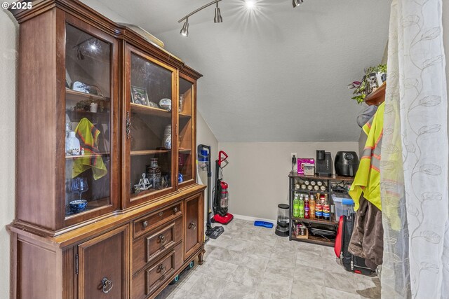 767 32nd Ave, Longview, WA 98632 - walk in closet featuring lofted ceiling