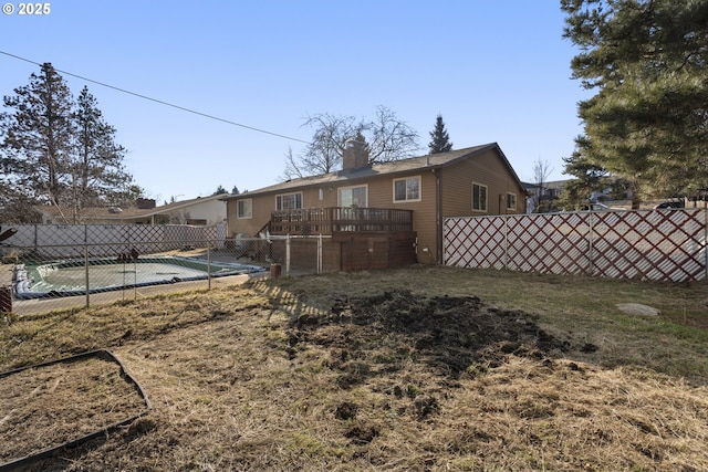 view of yard featuring a covered pool