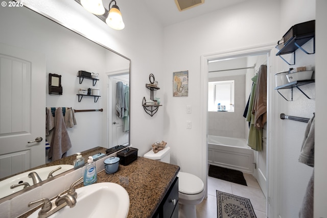 29027 Vizcaino Ct, Gold Beach, OR 97444 - full bathroom with toilet, vanity, and tile patterned flooring